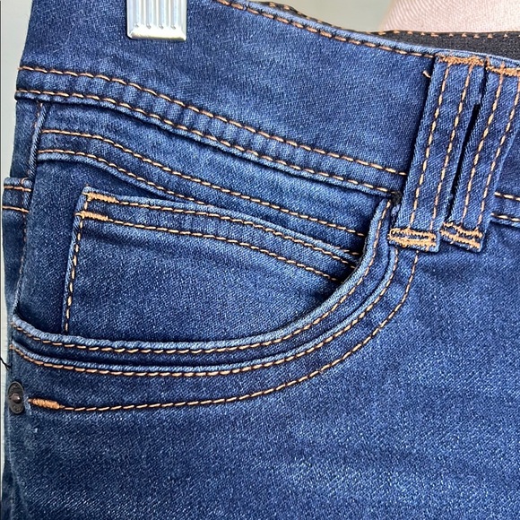 Democracy Blue Jeggings with Stretch and Tapered Leg - Picture 5 of 7